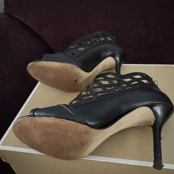 MICHAEL Michael Kors Black Lattice Peep-Toe Stiletto Heels - Picture 6 of 7